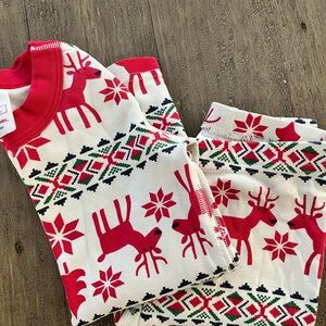 Hanna Andersson Red and White Reindeer Pajama Set- Size 5
